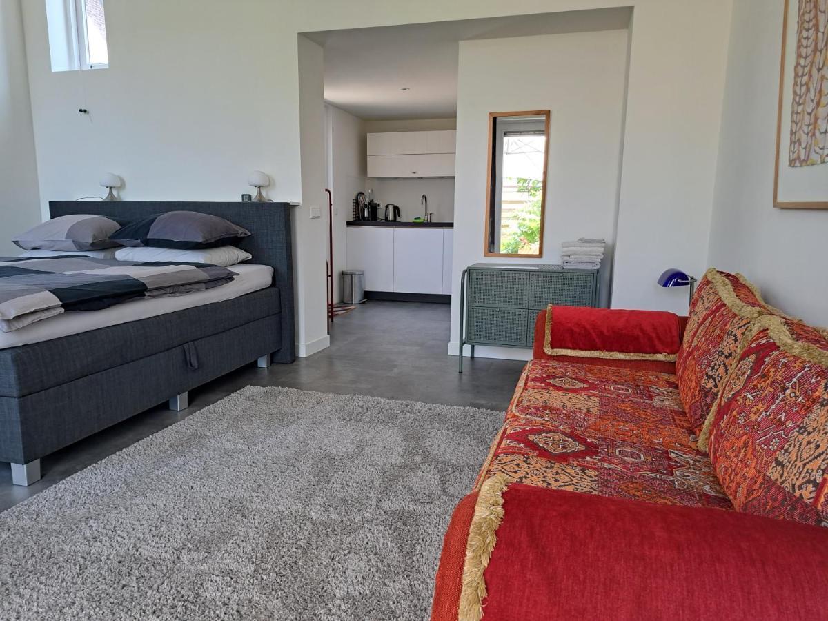 Luxe Ruime Studio Op Unieke, Rustige Locatie Dokkum Kültér fotó
